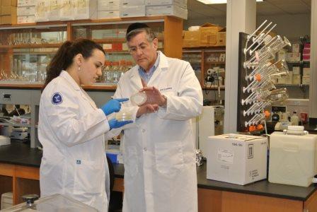 Zvi Loewy in the Touro College of Pharmacy Research Lab